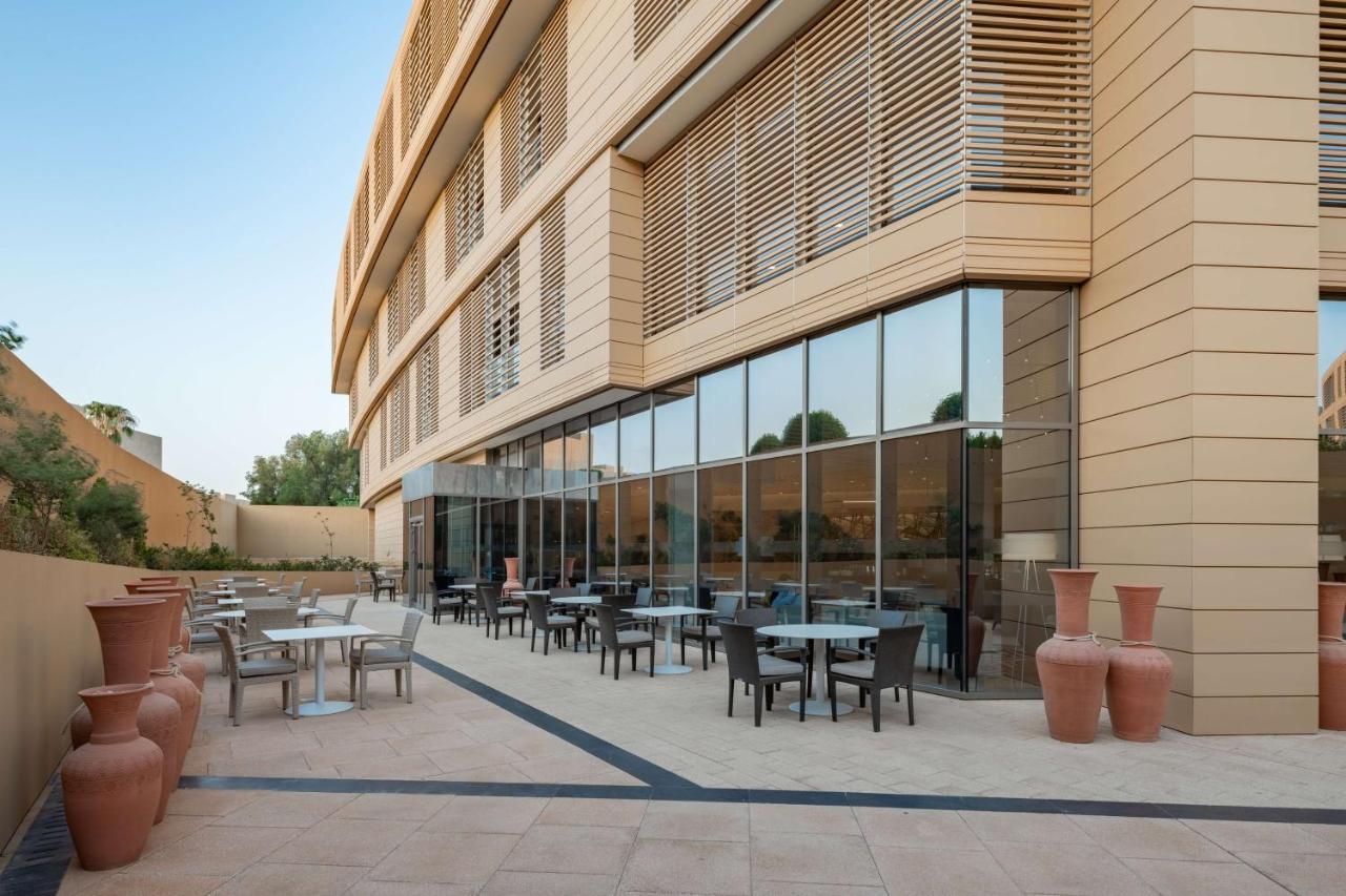 Radisson Blu Hotel & Residence, Riyadh Diplomatic Quarter Riade Exterior foto
