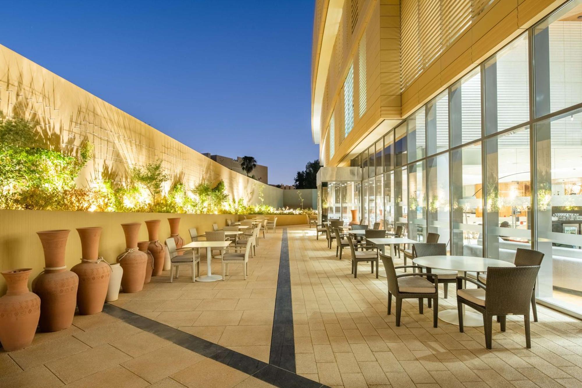 Radisson Blu Hotel & Residence, Riyadh Diplomatic Quarter Riade Exterior foto